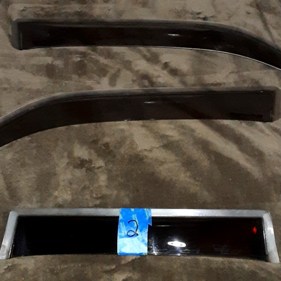 Jeep Grand Cherokee WeatherTech rain guards 72060 (93-98) - Picture 3 of 6